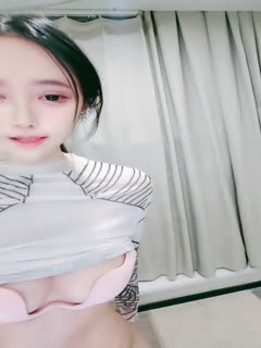 顶级颜值网红女神！白皙皮肤粉嫩美乳！的。！