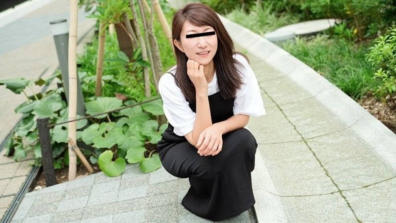 Pacopacomama  061126_100 欲求不満な人妻の痴態 封面
